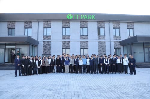 Bekobodda Innovatsion yoshlar IT markazi ochildi