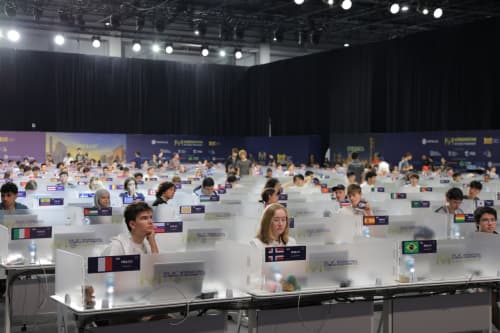 IOI 2026: первый день соревнований продолжается!
