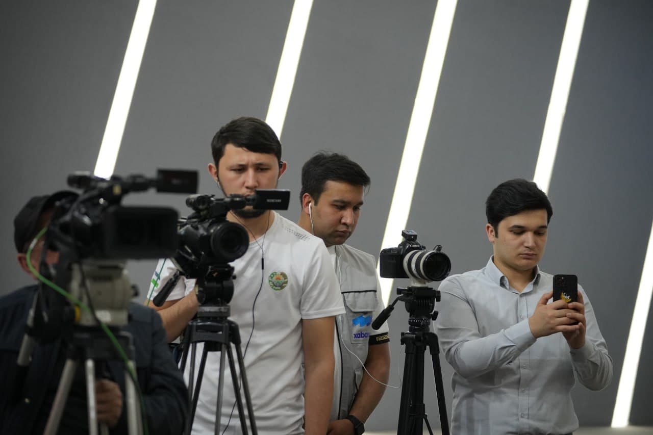 Raqamli texnologiyalar vazirligi tomonidan 2022-yilda olib borilgan ishlar tahlili yuzasidan matbuot anjumani bo‘lib o‘tdi