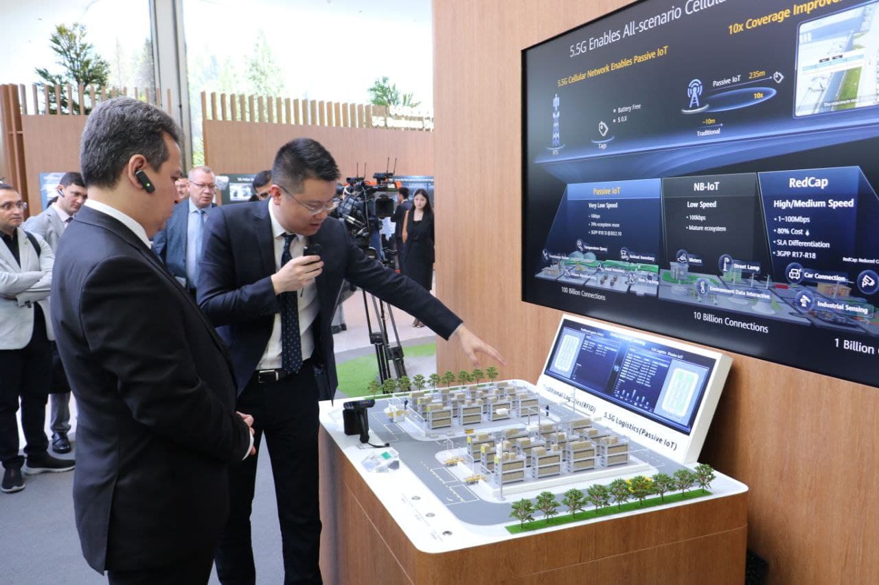 O‘zbekiston Raqamli texnologiyalar vazirligi delegatsiyasi Huawei kompaniyasining bosh qarorgohiga tashrif buyurdi