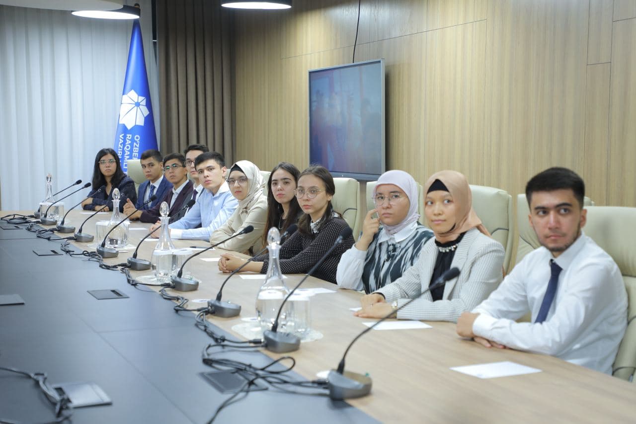 Студенты Узбекистана отправятся в Катар для участия в образовательном проекте Seeds for the Future