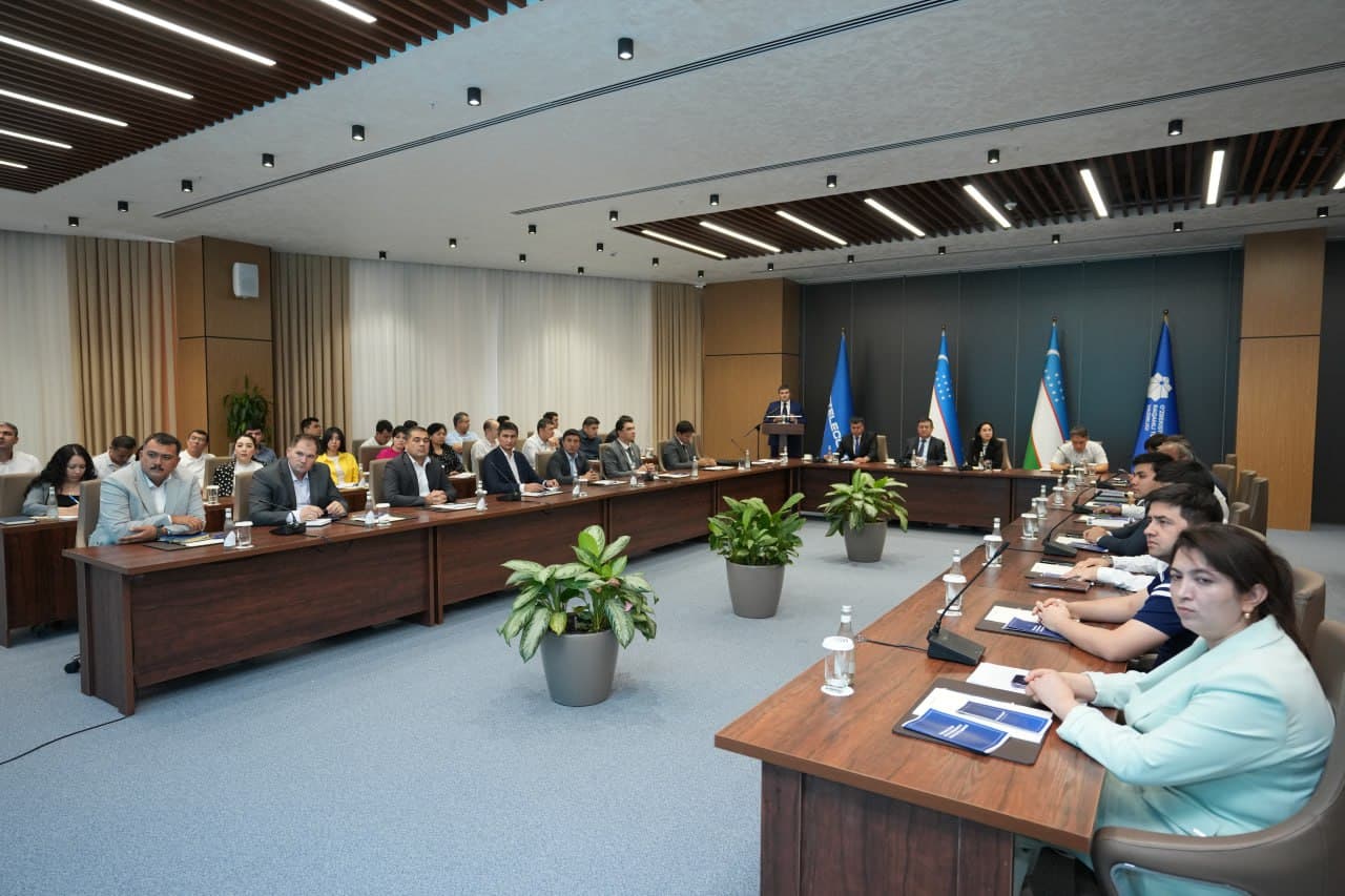 Yangi tahrirdagi O‘zbekiston Respublikasi Konstitutsiyasi mazmun-mohiyatiga bag‘ishlangan o‘quv seminari tashkil etildi