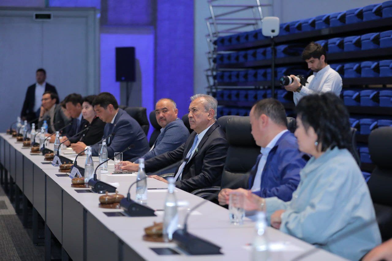 Qirg‘iz Respublikasi Jogorku Keneshi Torag‘asi IT Park Uzbekistan majmuasiga tashrif buyurib, uning faoliyati bilan tanishdi