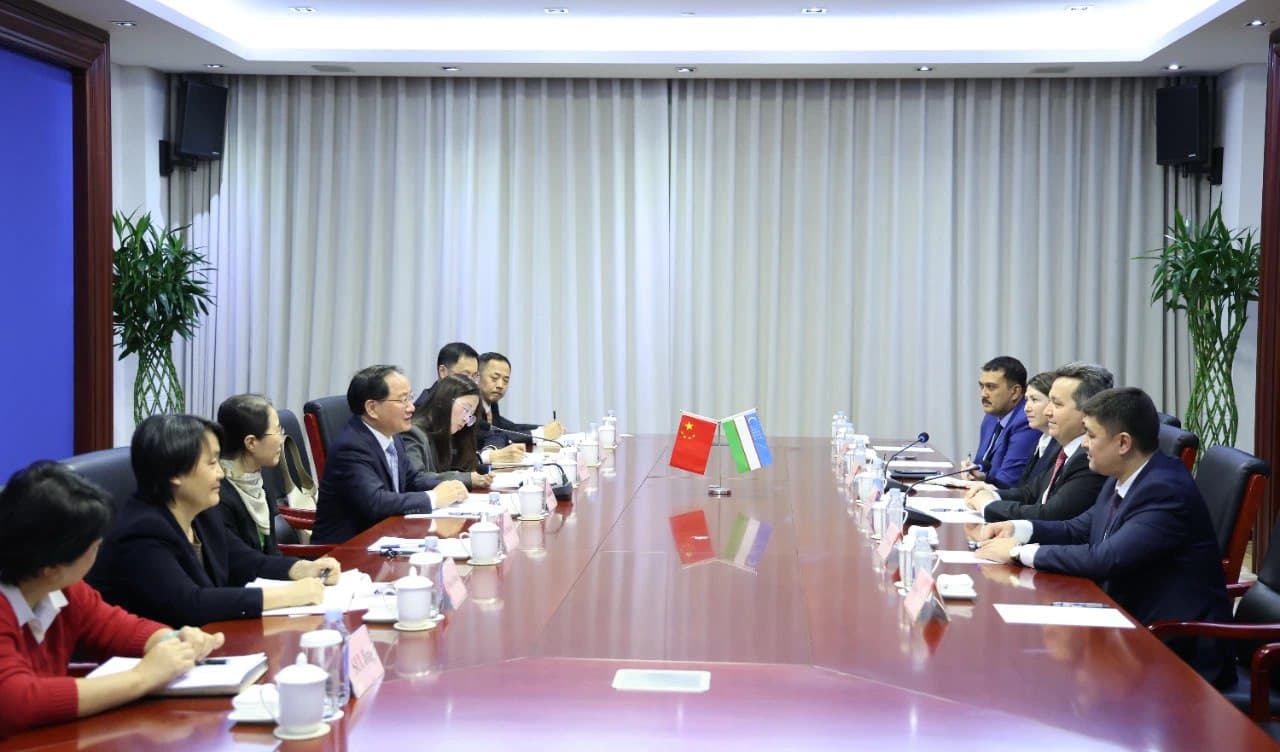 Raqamli texnologiyalar vazirligi hamda Xitoy Xalq Respublikasi Sanoat va axborot texnologiyalari vazirligi o‘rtasida hamkorlik memorandumi imzolandi