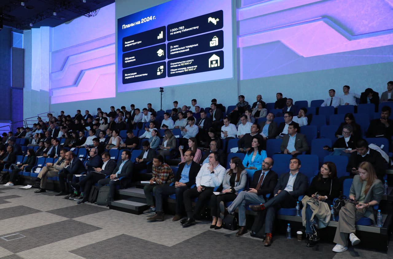 As part of the week's program, a World Bank-organized forum centered on the subject of "Strategies for Achieving Success in Uzbekistan's E-commerce Market" took place