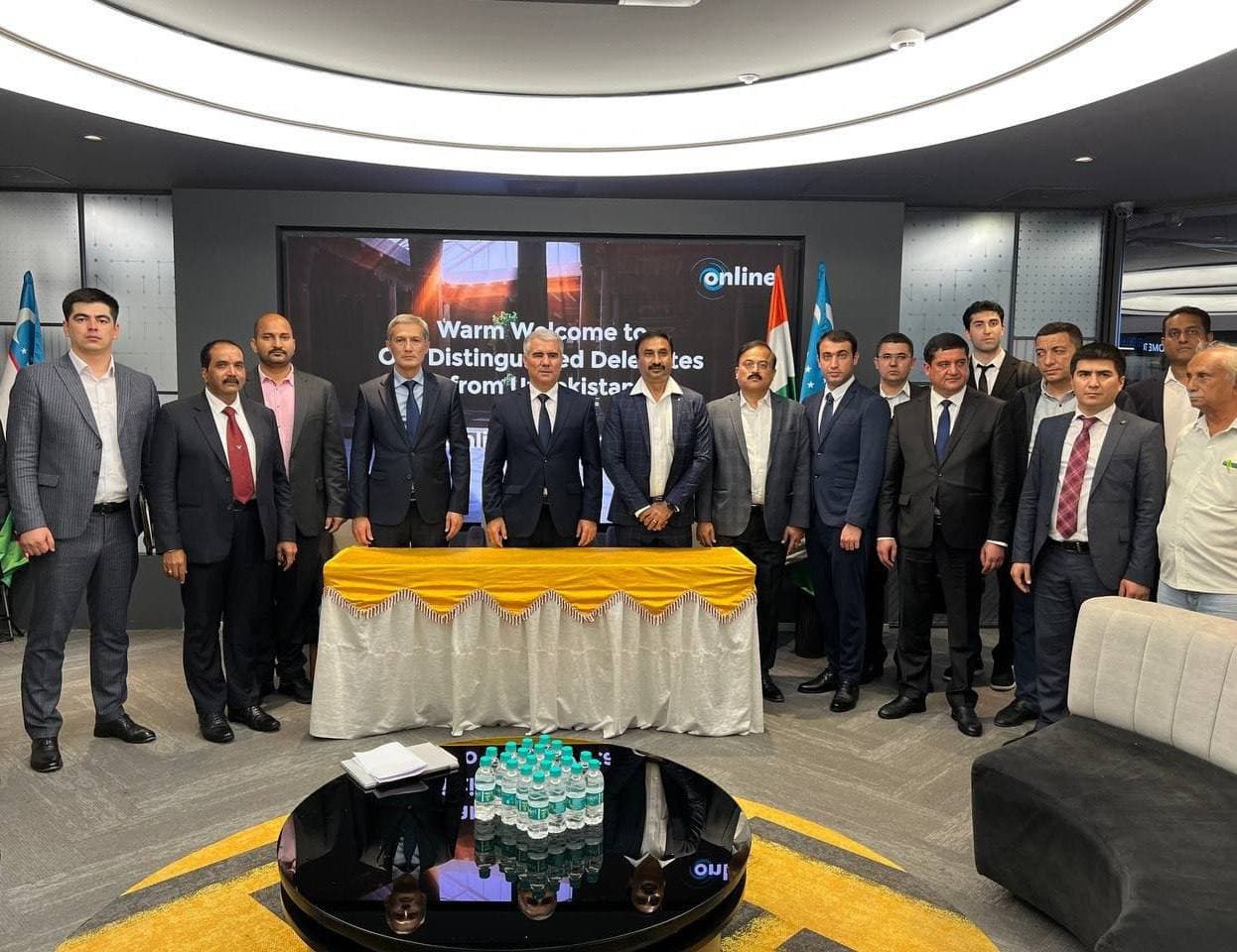 Hindistonga tashrif doirasida bir nechta memorandumlar imzolandi