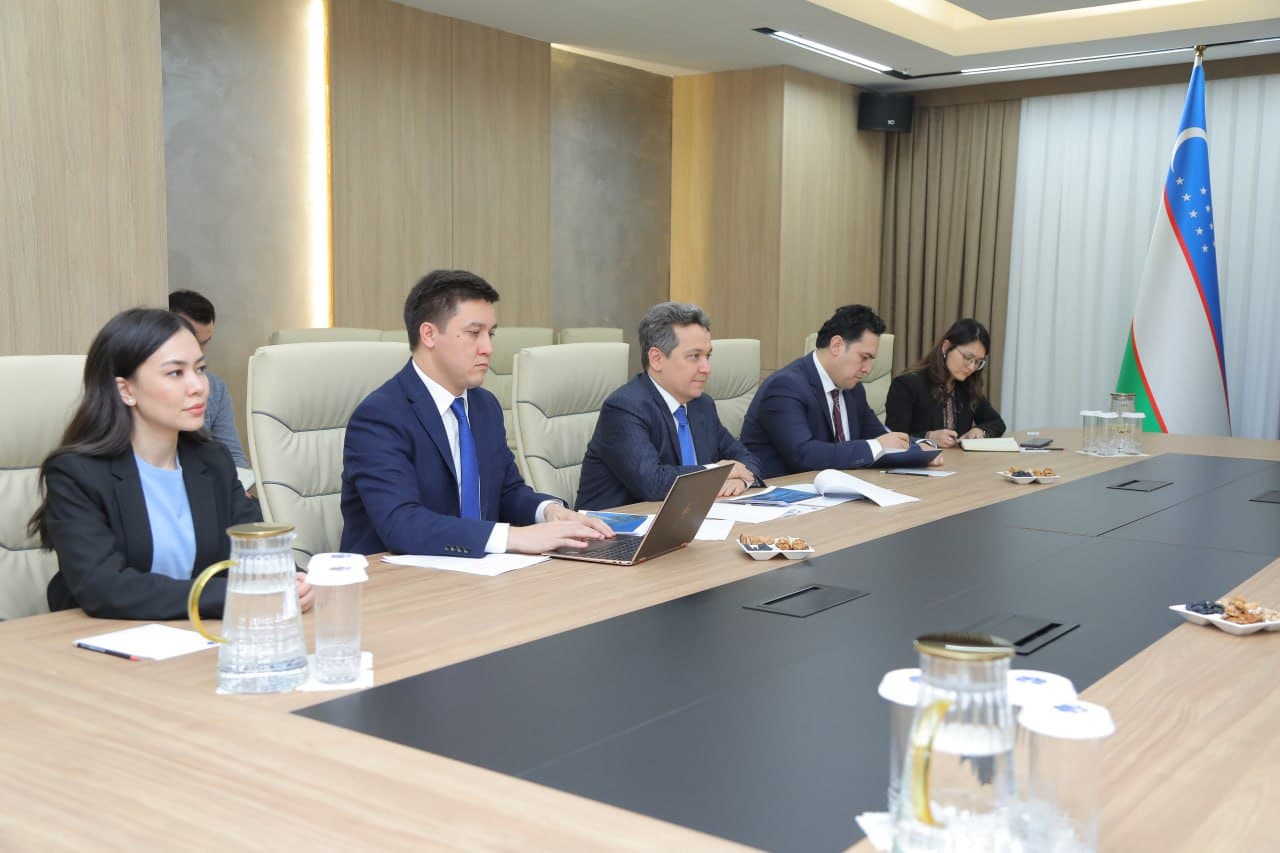 Koreya kompaniyasi bilan yoshlarni yuqori daromadli kasblarga o‘rgatish bo‘yicha hamkorlik istiqbollari muhokama qilindi