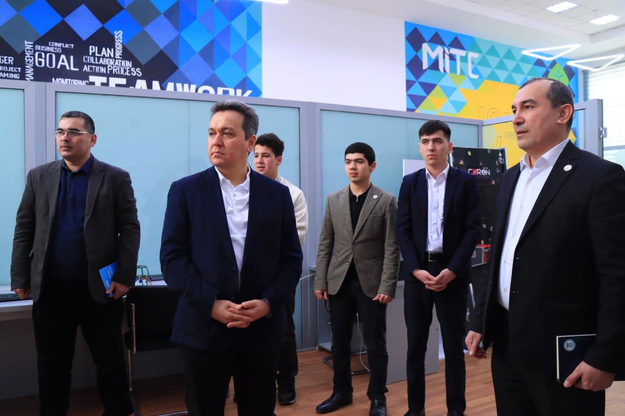 TATU Urganch filialida Vazir va yoshlar uchrashuvi o‘tkazildi