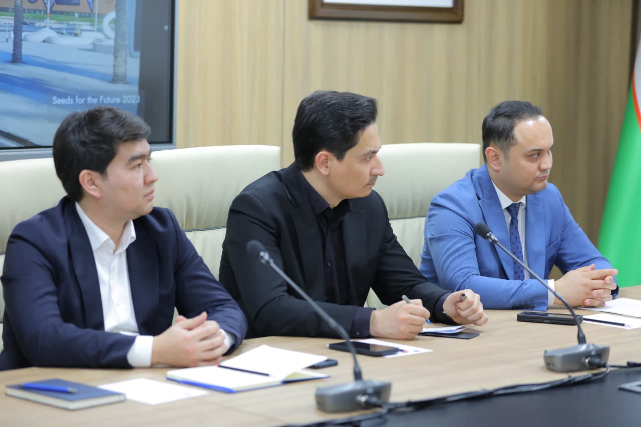 “Huawei Tech4Good global” tanlovida “Silver Award”ni qo‘lga kiritgan talabalar taqdirlandi