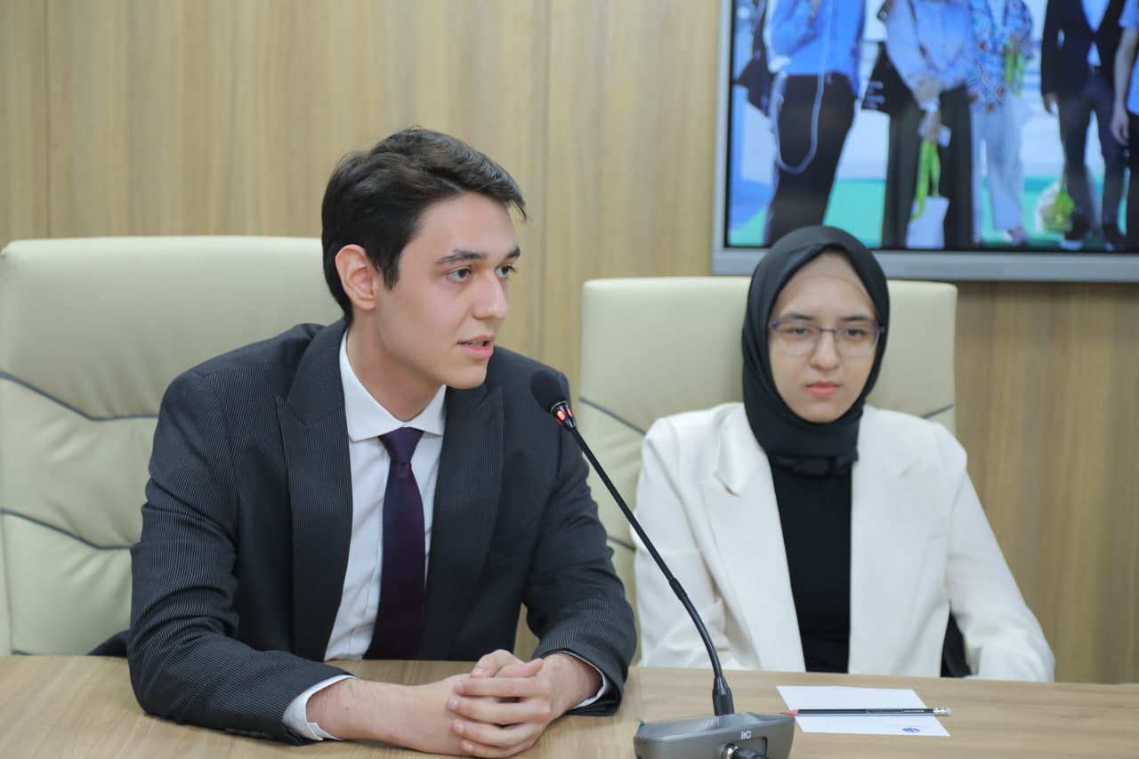 “Huawei Tech4Good global” tanlovida “Silver Award”ni qo‘lga kiritgan talabalar taqdirlandi