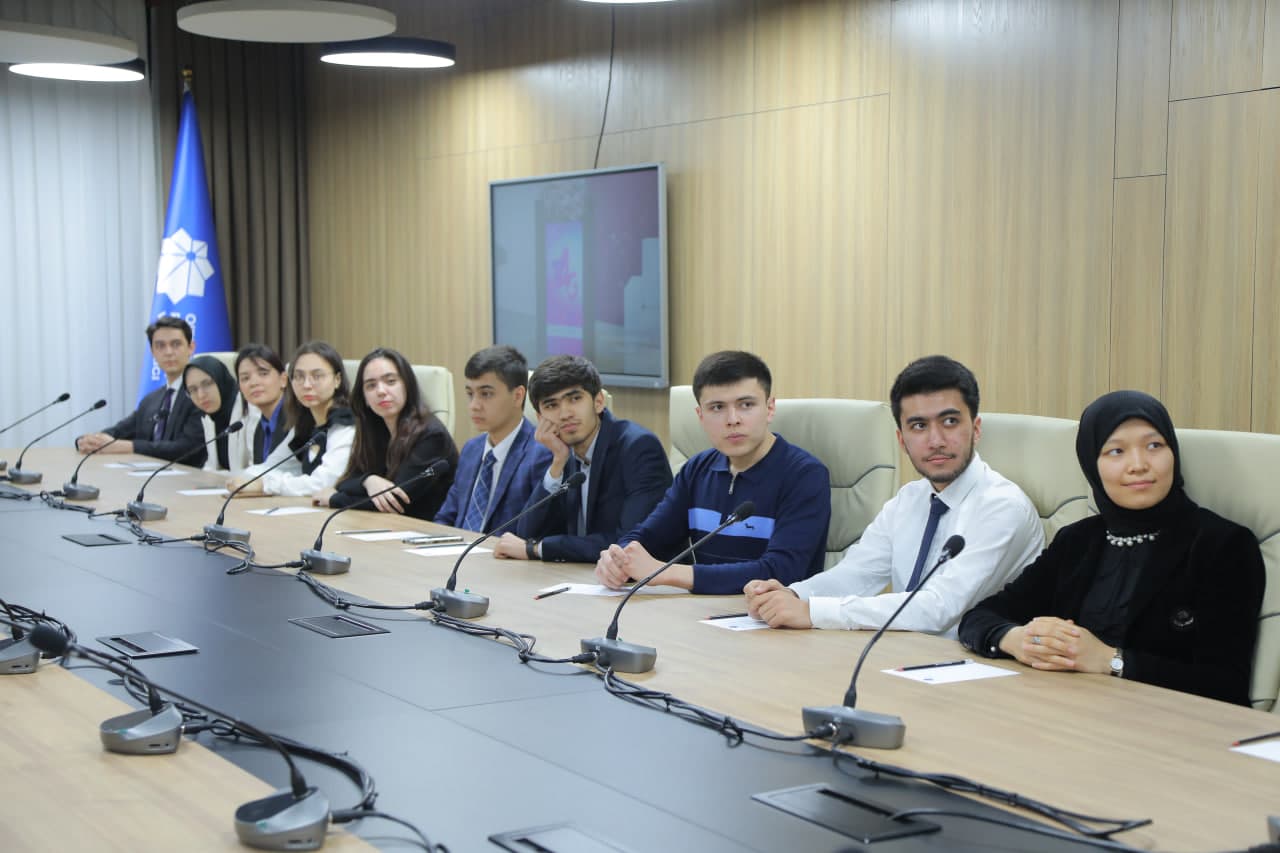 “Huawei Tech4Good global” tanlovida “Silver Award”ni qo‘lga kiritgan talabalar taqdirlandi