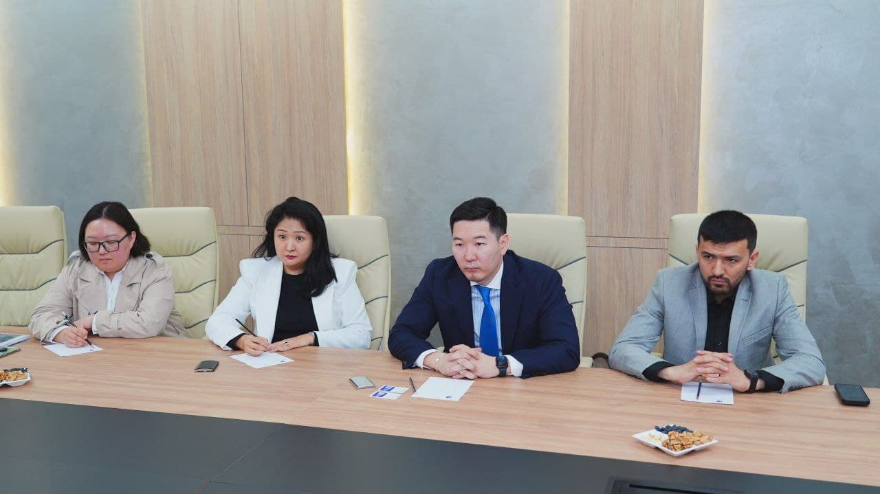 Raqamli texnologiyalar vazirligida Mongoliyaning “MCS Group” kompaniyasi rahbariyati bilan uchrashuv bo'lib o‘tdi