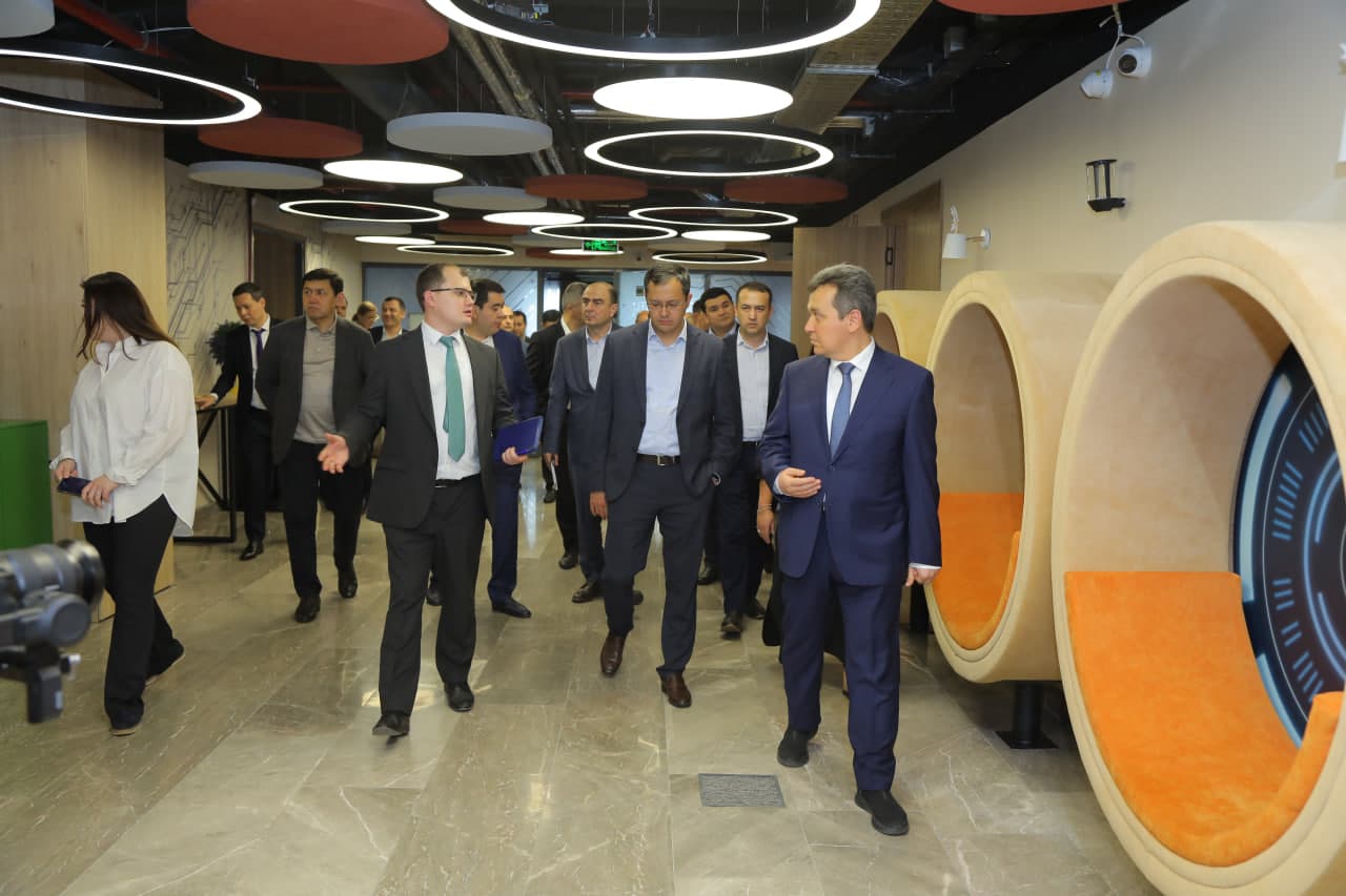 Yetakchi banklar rahbarlari bilan venchur va startap ekotizimini rivojlantirish bo‘yicha hamkorlikni yo‘lga qo‘yish va tizimli ravishda startaplar asoschilari bilan uchrashuvlar o‘tkazib borish kelishildi