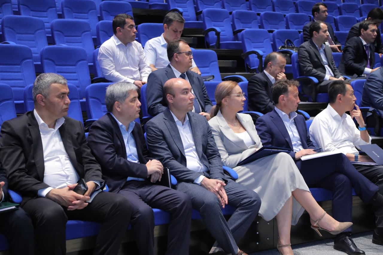 Yetakchi banklar rahbarlari bilan venchur va startap ekotizimini rivojlantirish bo‘yicha hamkorlikni yo‘lga qo‘yish va tizimli ravishda startaplar asoschilari bilan uchrashuvlar o‘tkazib borish kelishildi