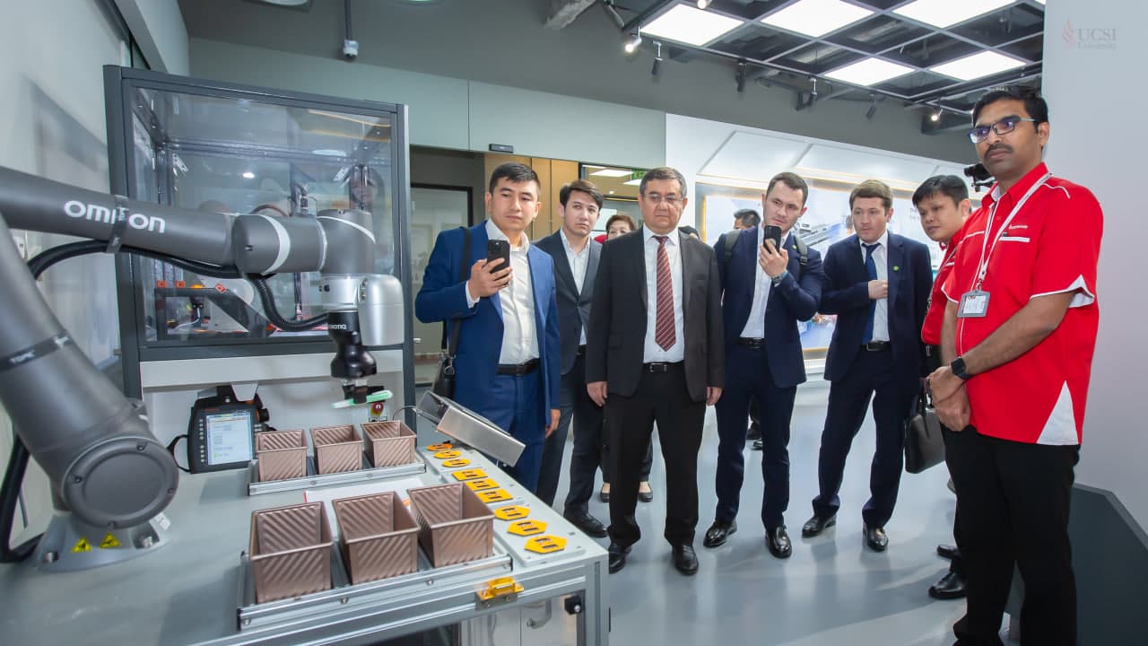 Vazirlik delagatsiyasi Malayziyada UCSI University asoschisi bilan hamkorlik istiqbollarini muhokama qildi hamda vatandoshlar bilan uchrashuv o‘tkazdi