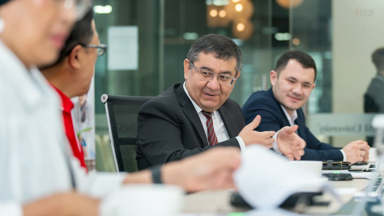 Vazirlik delagatsiyasi Malayziyada UCSI University asoschisi bilan hamkorlik istiqbollarini muhokama qildi hamda vatandoshlar bilan uchrashuv o‘tkazdi
