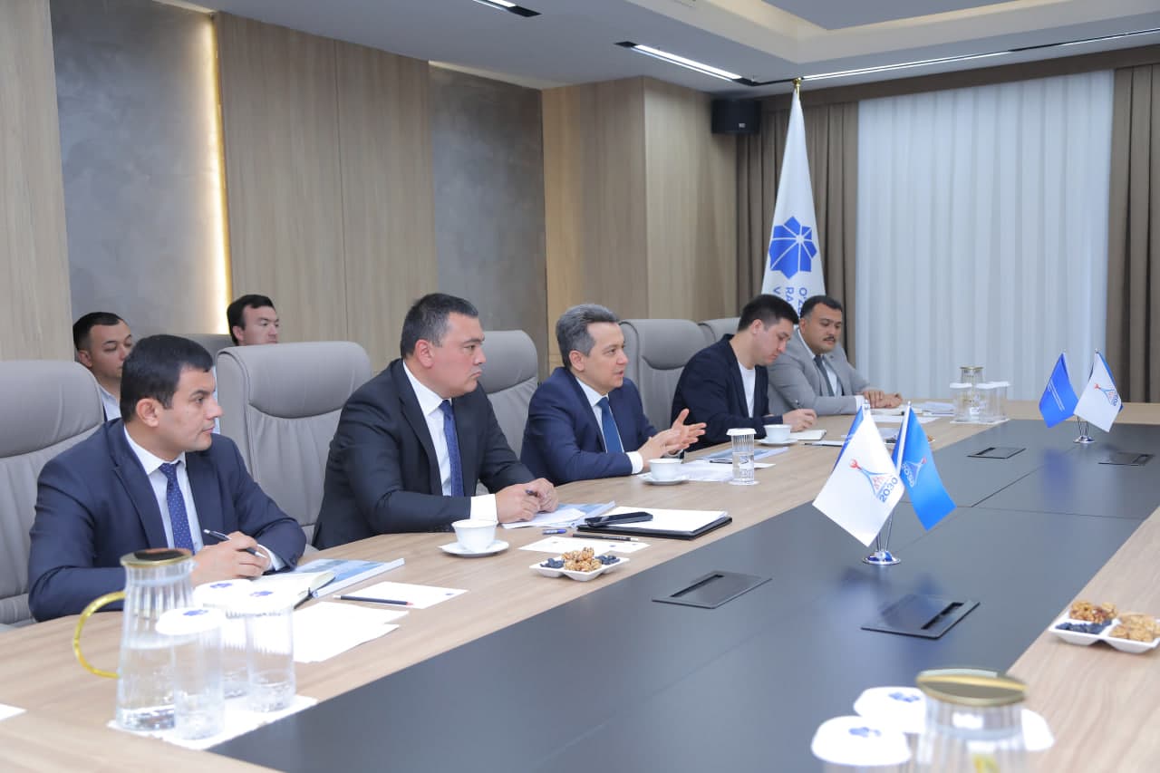 Huawei ME&CA prezidenti bilan raqamlashtirish, qo‘shma ta’lim dasturlarini amalga oshirish masalalari muhokama qilind