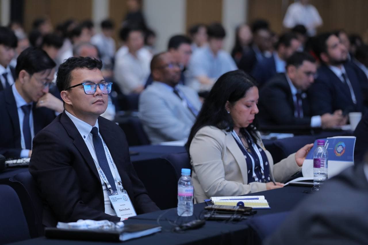 Vazir panel sessiyasida hukumatni raqamli transformatsiya qilish borasida amalga oshirilayotgan ishlar, O‘zbekistonda sun’iy intellektning muhimligi borasida fikrlari bilan o‘rtoqlashdi