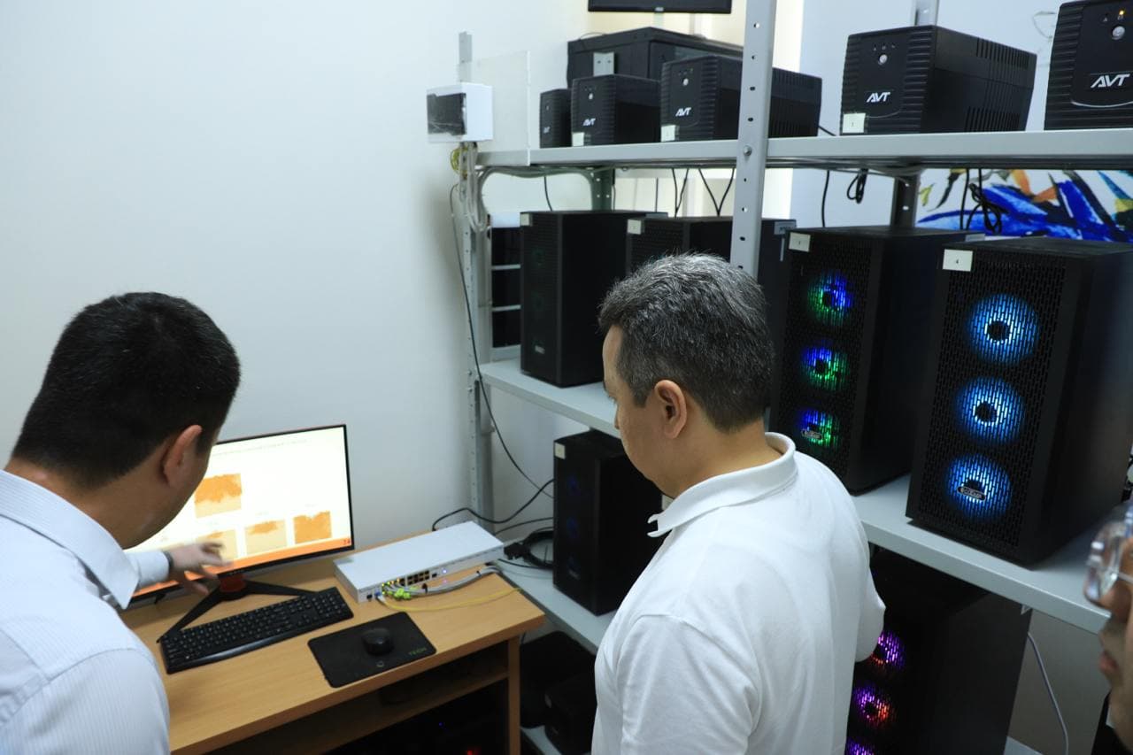 Vazir TATU Farg‘ona filiali faoliyati bilan tanishdi hamda ta’lim sifatini yanada oshirish bo‘yicha mas’ullarga topshiriqlar berdi