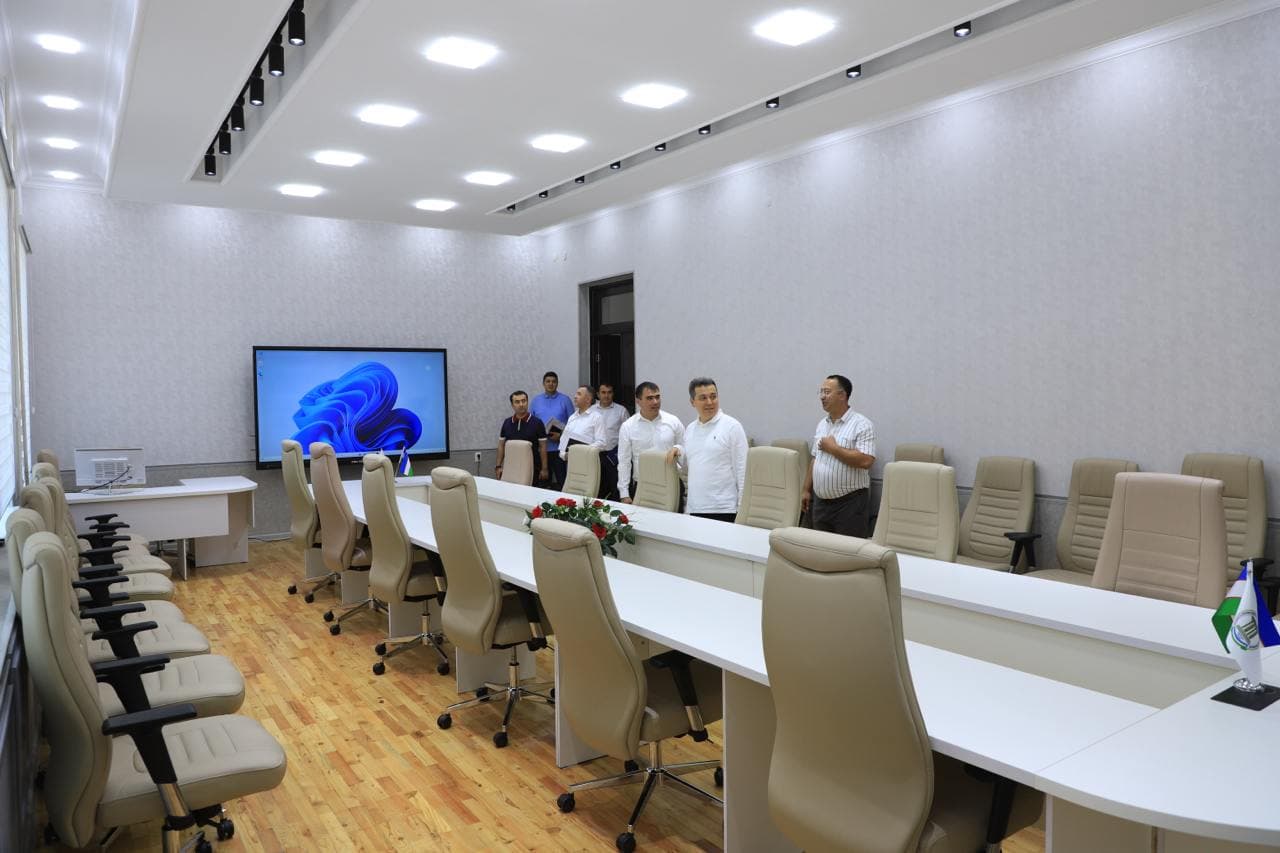 Vazir TATU Farg‘ona filiali faoliyati bilan tanishdi hamda ta’lim sifatini yanada oshirish bo‘yicha mas’ullarga topshiriqlar berdi