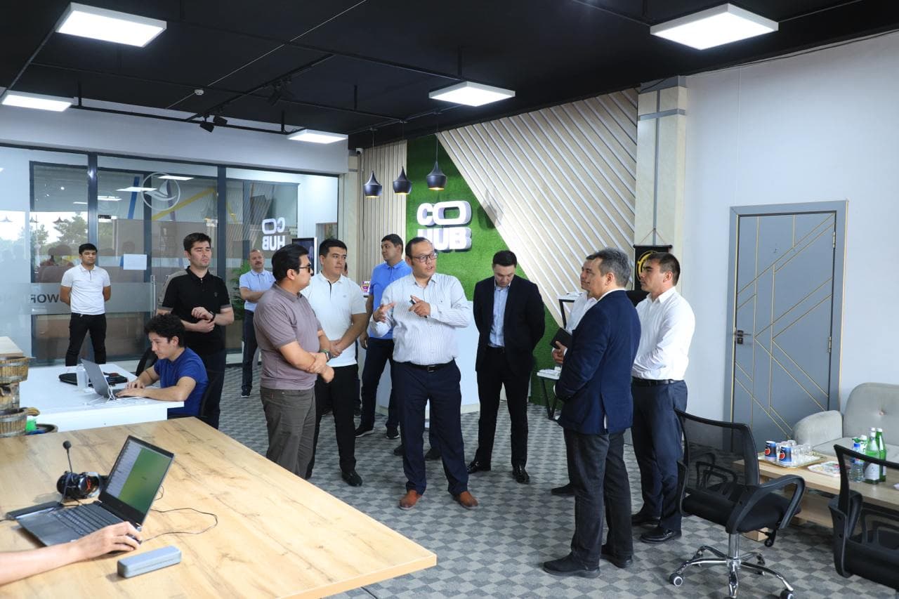 Farg‘onalik frilanserlar bilan ushbu yo‘nalishda ko‘proq yoshlarning daromadlarini oshirish imkoniyatlari haqida fikr almashildi