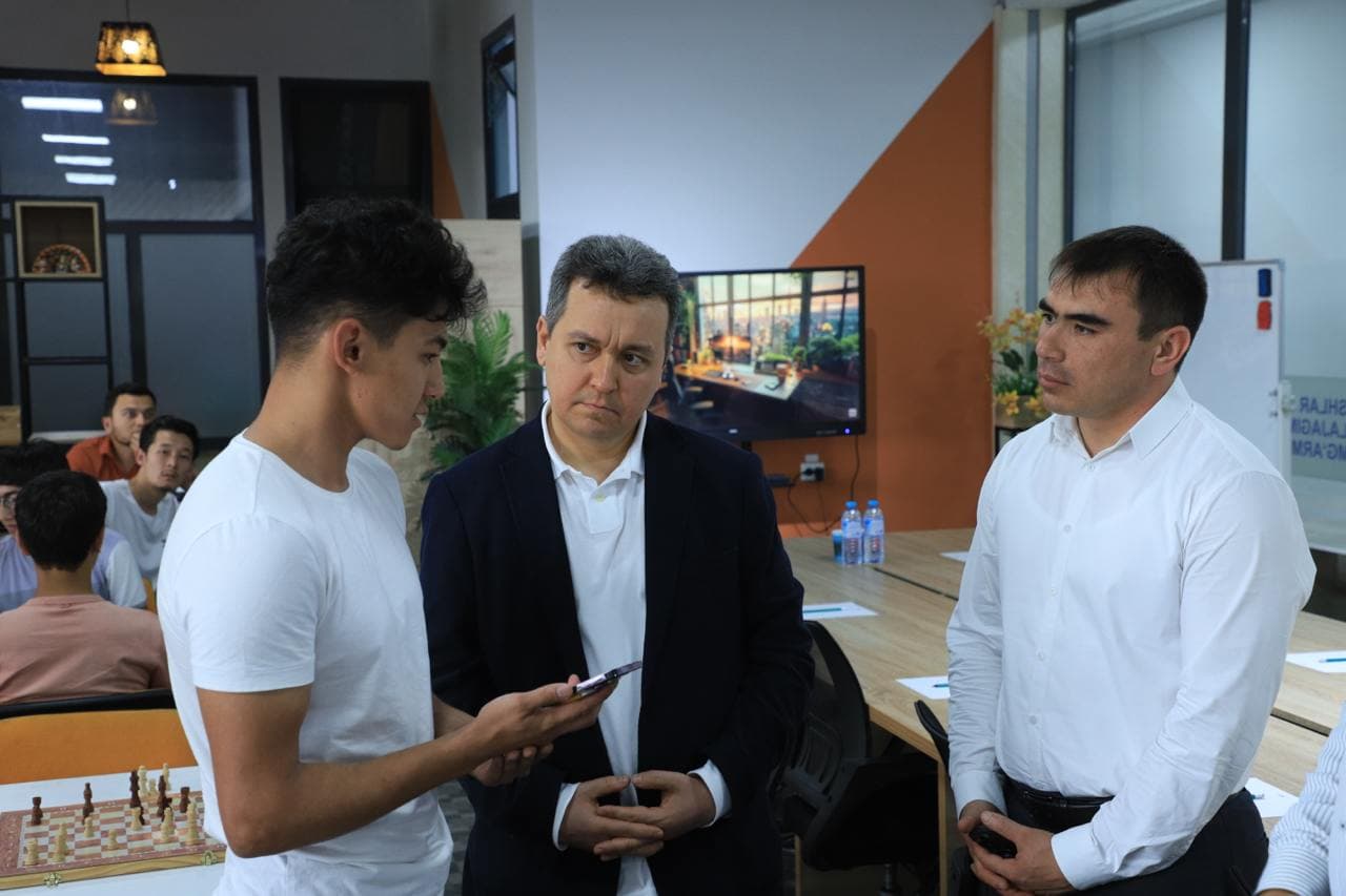 Farg‘onalik frilanserlar bilan ushbu yo‘nalishda ko‘proq yoshlarning daromadlarini oshirish imkoniyatlari haqida fikr almashildi