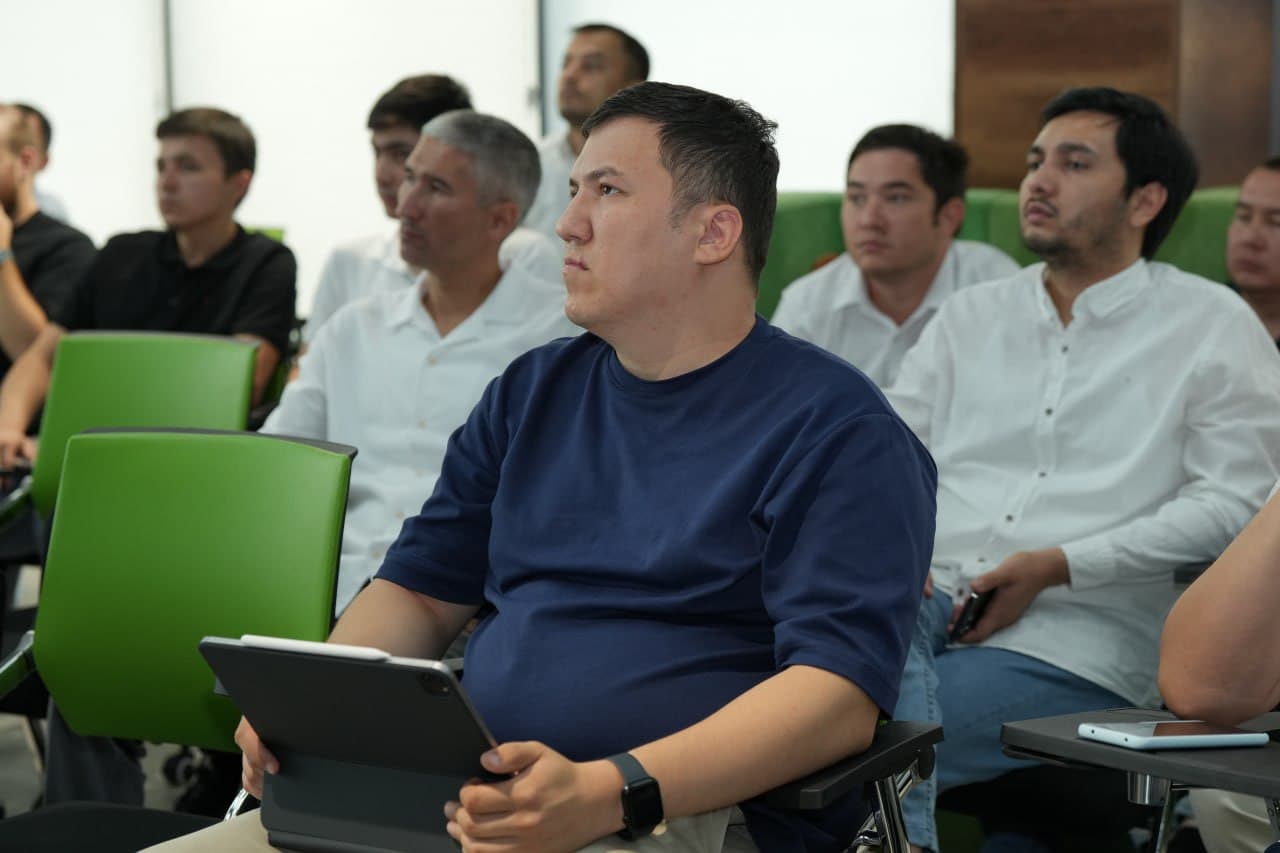 IT Park Uzbekistan rezidentlarga global bozorda oʻz ishtirokini kengaytirishga va xorijiy mamlakatlardan hamkorlarni jalb qilishga yordam berish maqsadida “Local2Global” dasturini ishga tushirdi