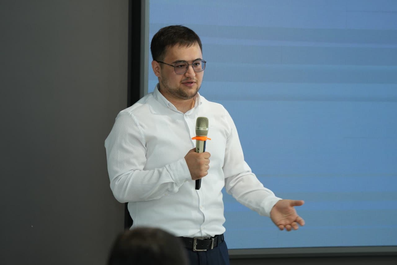 IT Park Uzbekistan rezidentlarga global bozorda oʻz ishtirokini kengaytirishga va xorijiy mamlakatlardan hamkorlarni jalb qilishga yordam berish maqsadida “Local2Global” dasturini ishga tushirdi