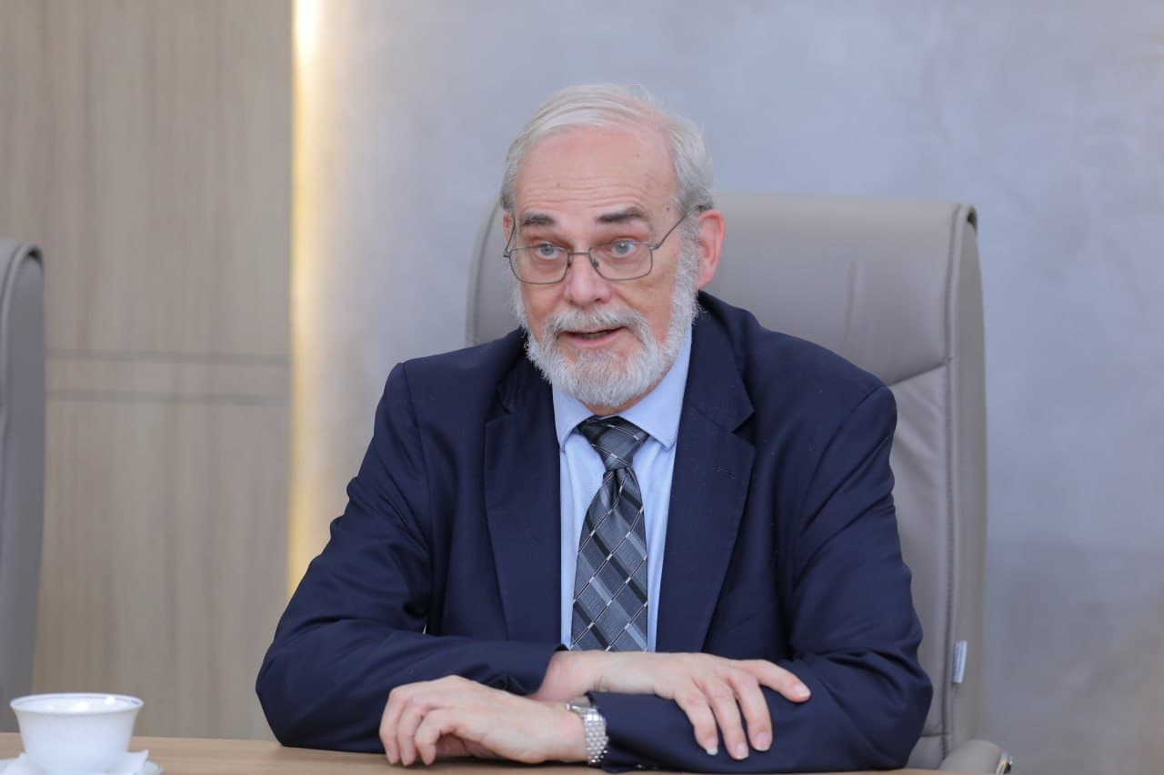 Minister of Digital Technologies and MIT Vice President Discuss Strengthening Cooperation in IT Education and Digital Technologies