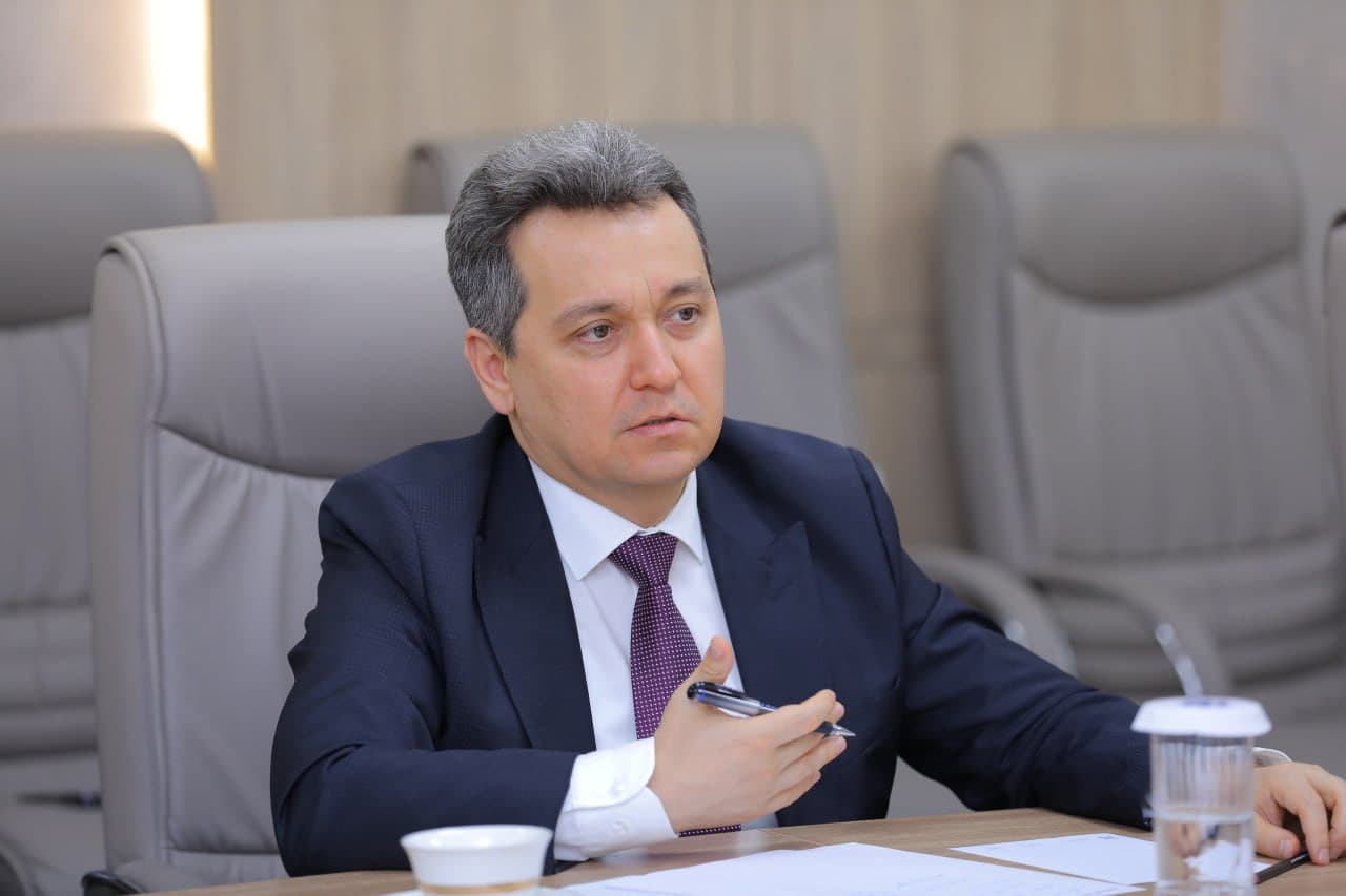 Aloqa sohasida Hududiy hamdoʻstlik bosh direktori bilan mintaqada raqamlashtirish sohasida hamkorlikni jadallashtirish masalalari muhokama qilindi