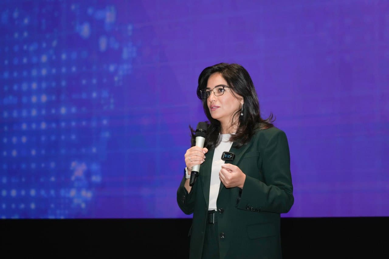 “Sun’iy intellektning ish samaradorligini oshirishdagi roli” va xotin-qizlarning IT sohasidagi imkoniyatlari muhokama qilindi