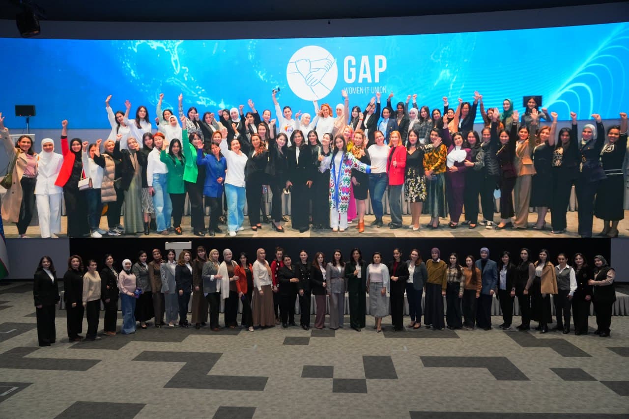 “Sun’iy intellektning ish samaradorligini oshirishdagi roli” va xotin-qizlarning IT sohasidagi imkoniyatlari muhokama qilindi