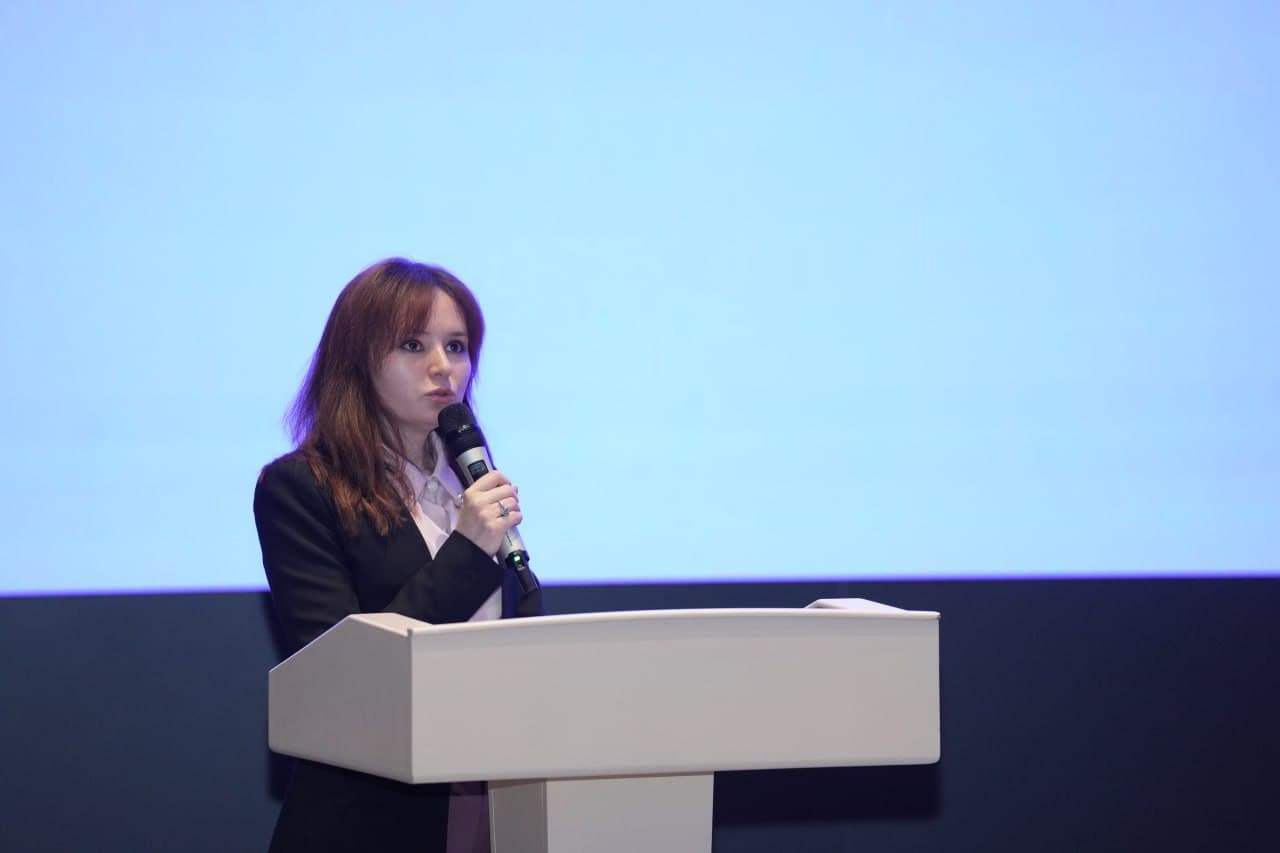 “Sun’iy intellektning ish samaradorligini oshirishdagi roli” va xotin-qizlarning IT sohasidagi imkoniyatlari muhokama qilindi