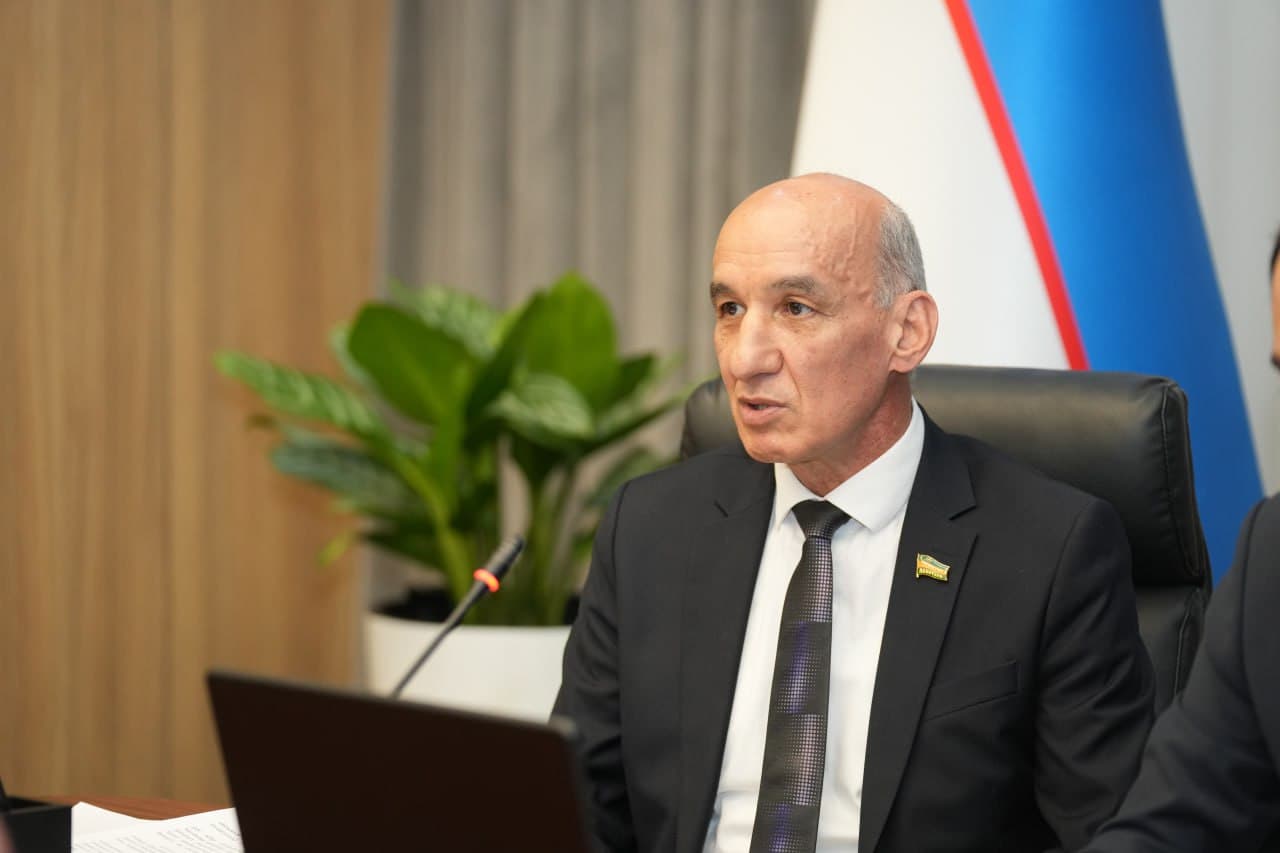 Sun’iy intellekt yo‘nalishida parlament va institut o‘rtasida memorandum imzolandi