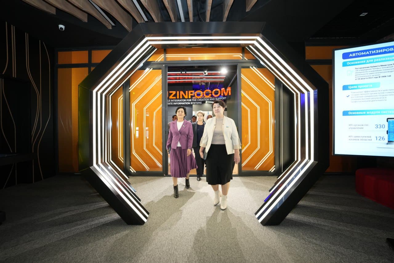 Sun’iy intellekt yo‘nalishida parlament va institut o‘rtasida memorandum imzolandi