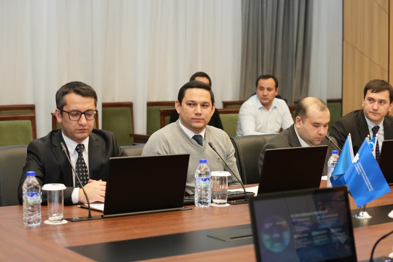 Sun’iy intellekt yo‘nalishida parlament va institut o‘rtasida memorandum imzolandi