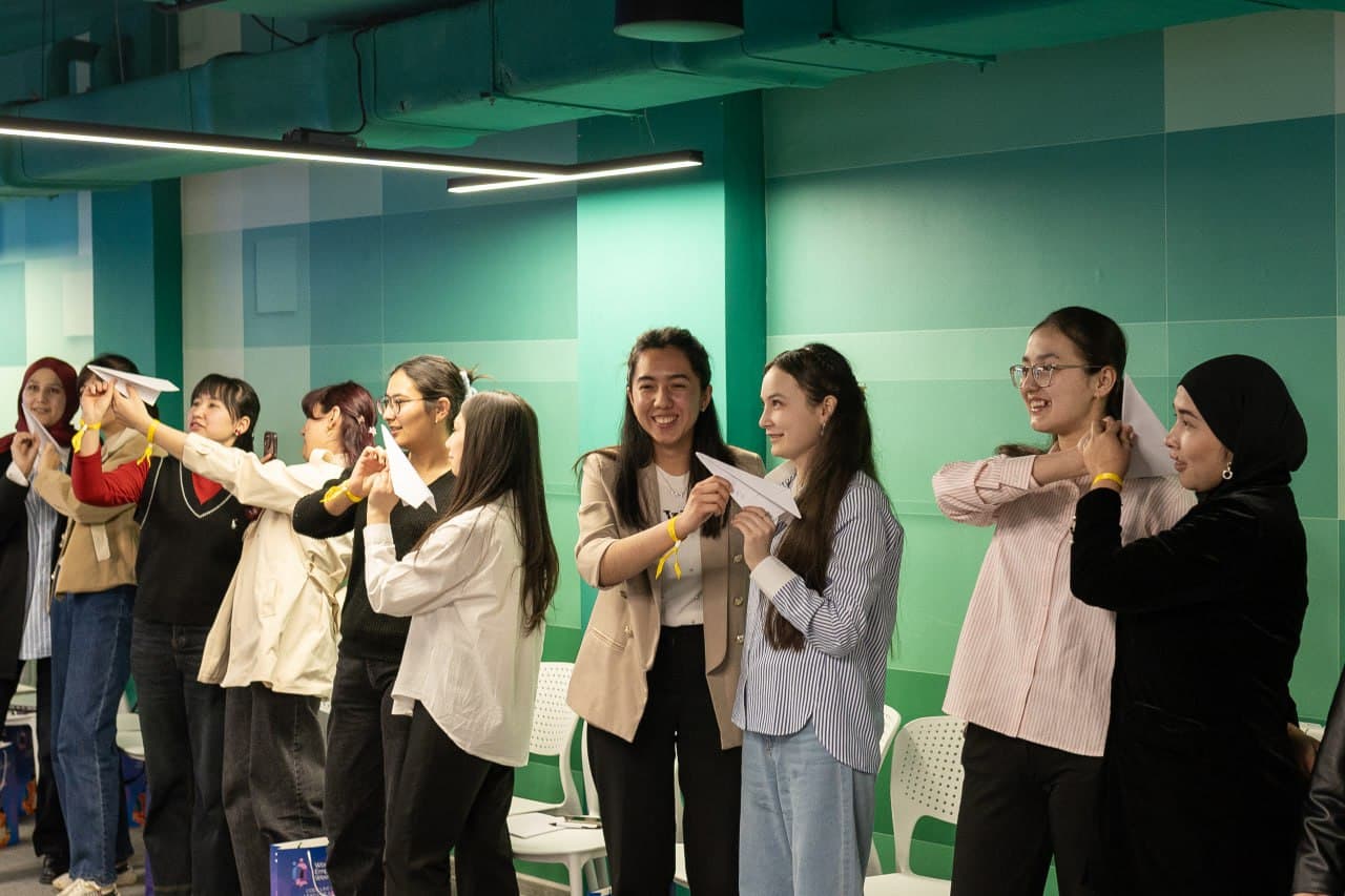 School 21 da IT sohasida xotin-qizlarni qo‘llab-quvvatlash va raqamli ko‘nikmalarini rivojlantirishga qaratilgan Women Empowerment Week in Tech loyihasi boshlandi