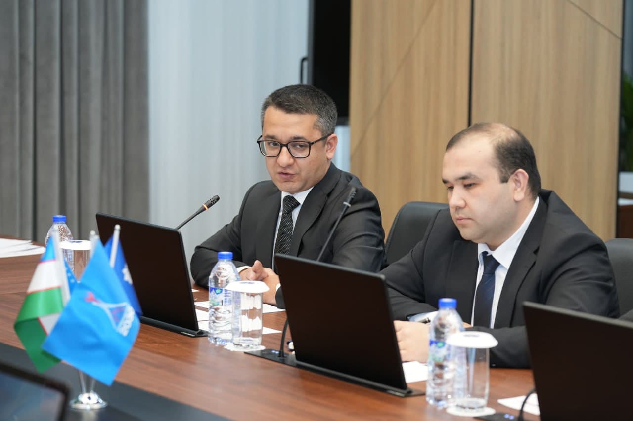 Sun’iy intellektni qo‘llash orqali yuzaga keladigan munosabatlarni huquqiy tartibga solishning dolzarb masalalari muhokama qilindi