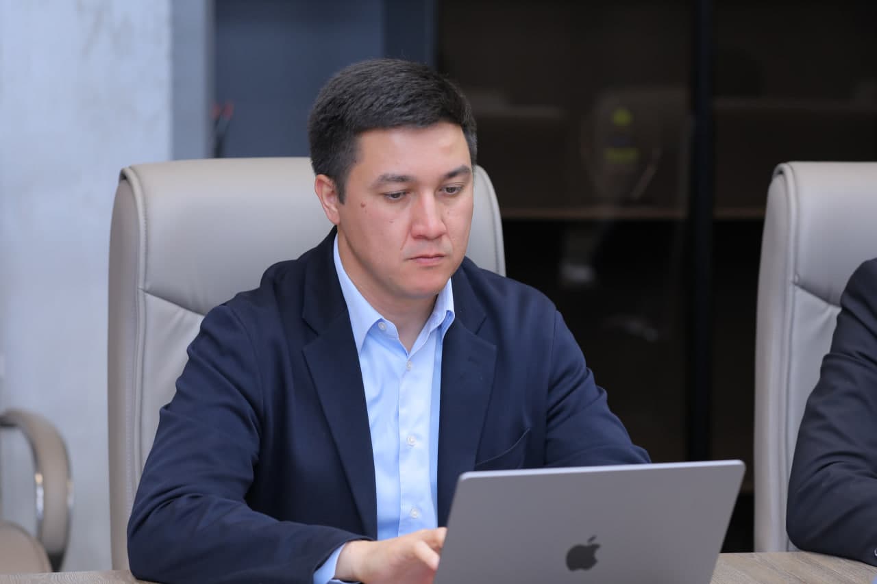 Meta kompaniyasi vakili bilan sun’iy intellekt va onlayn ta’lim bo‘yicha hamkorlik muhokama qilindi