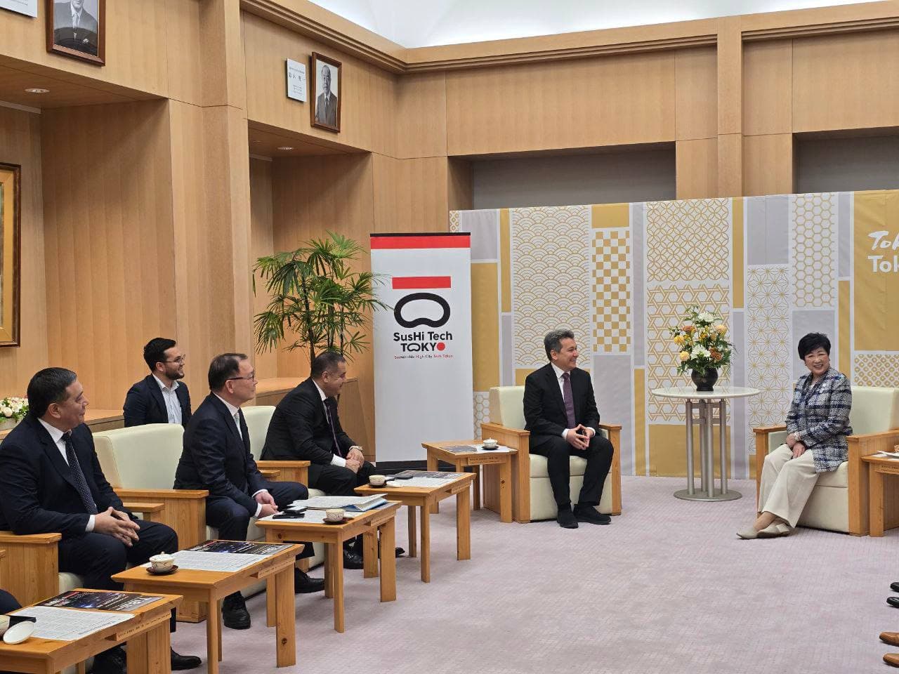 Tokio Metropoliten Gubernatori bilan texnologiya sohasidagi hamkorlik masalalari muhokoma qilindi