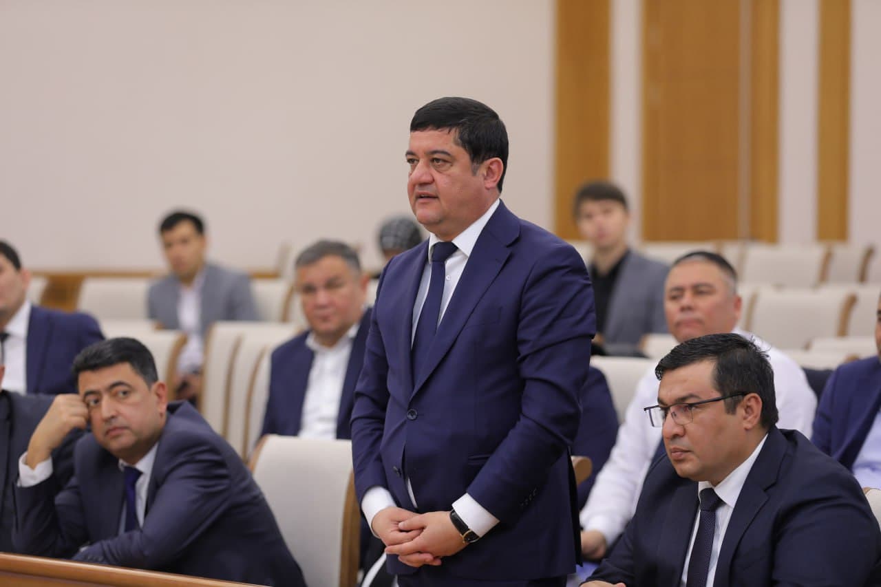 Sun’iy intellekt sohasida hududiy rahbar kadrlar malakasini oshirishga qaratilgan o‘quv-seminar tashkil etildi