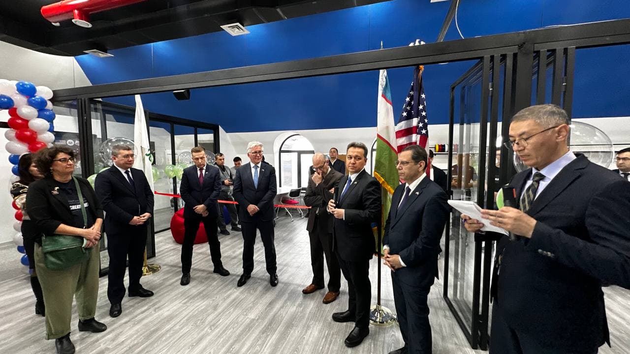 Qarshida “American Makerspace” yangi innovatsion markazi ochildi
