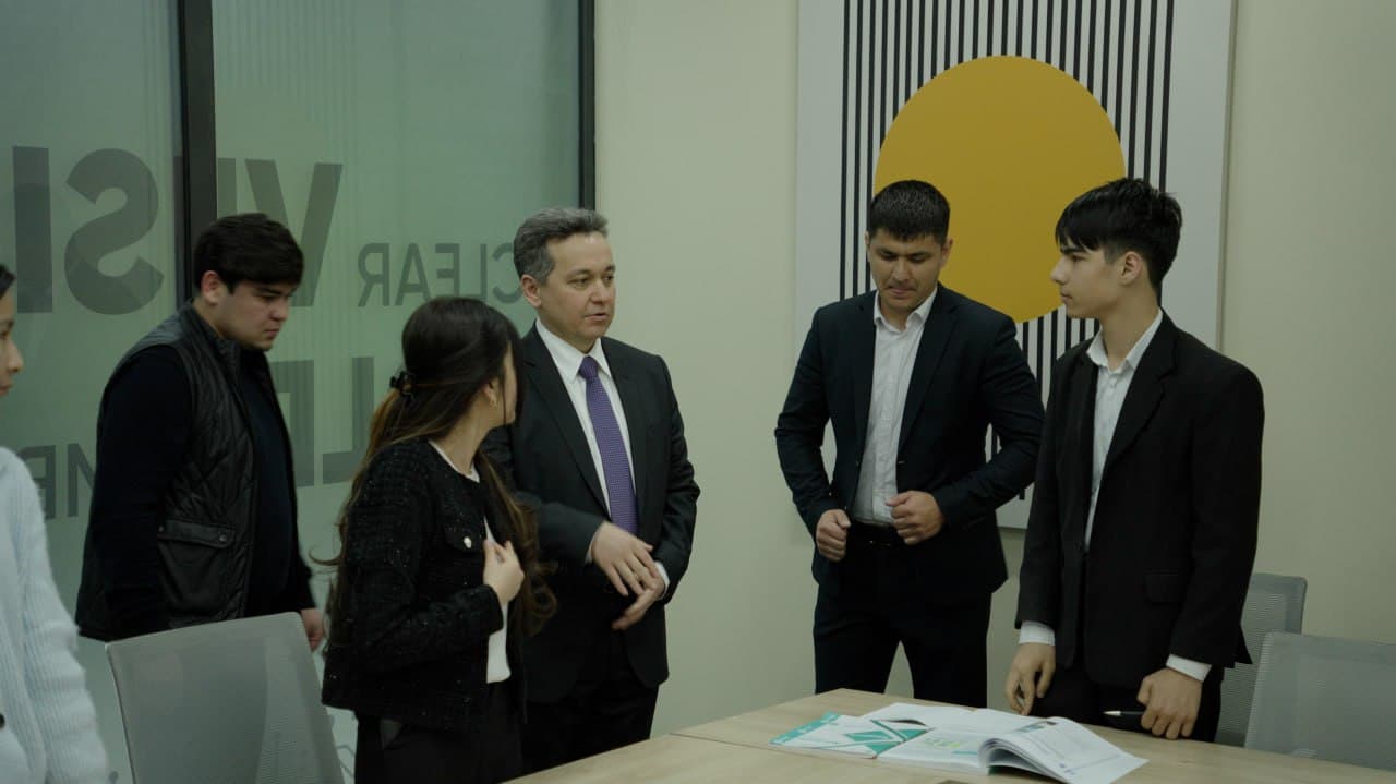 Surxondaryodagi AT-eksportyor va dasturiy ta’minot korxonalari faoliyati o‘rganildi