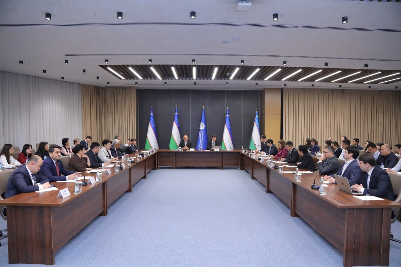 “Sun’iy intellekt texnologiyalari: qonunchilik, ilmiy tadqiqotlar va xalqaro hamkorlik istiqbollari” mavzusida xalqaro konferensiya o‘tkazildi