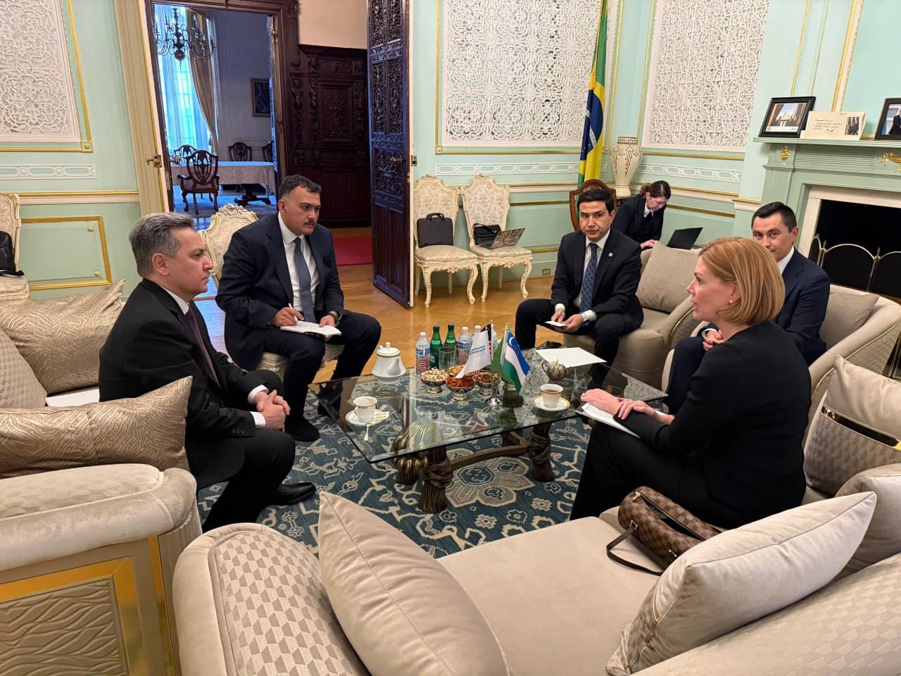 “Oracle” kompaniyasi bilan raqamli transformatsiya va bulutli texnologiyalar bo'yicha fikr almashildi