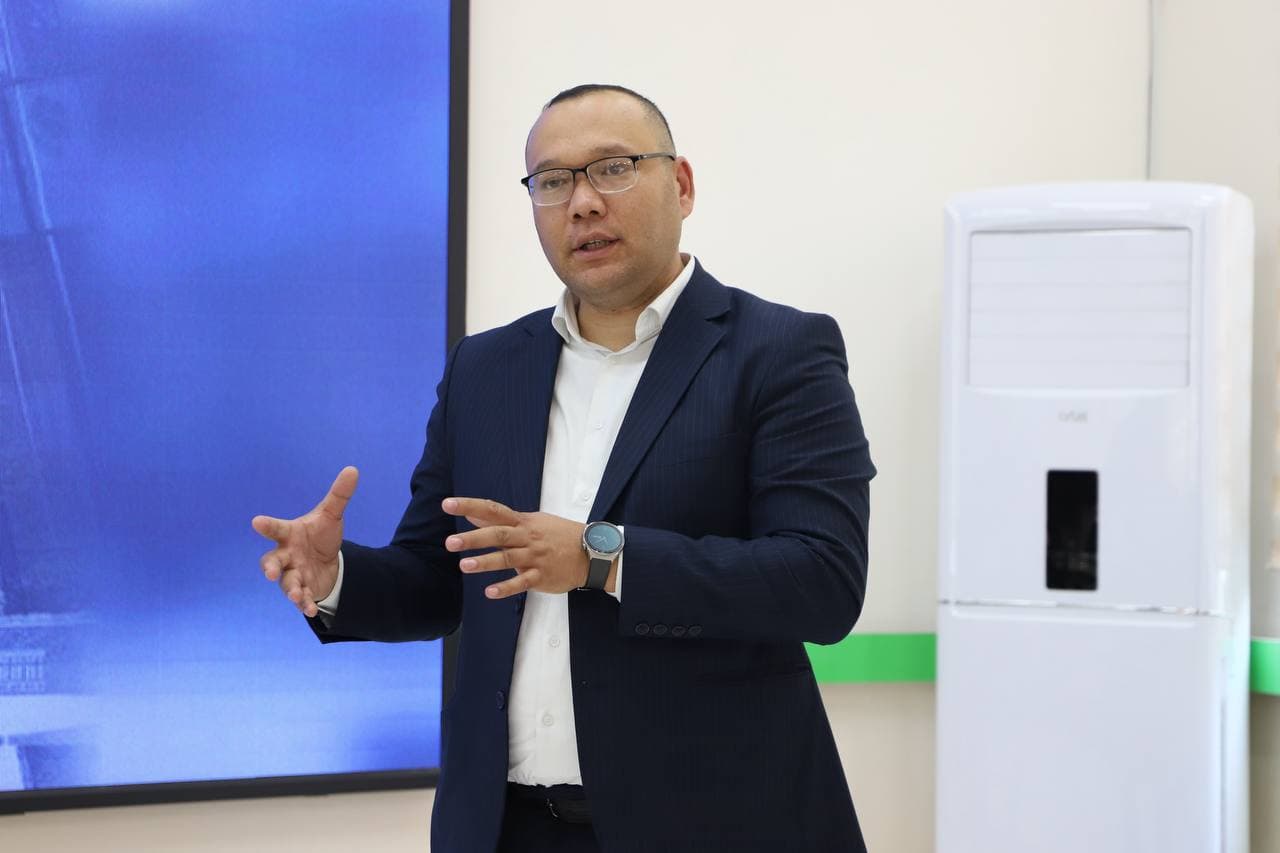 Mobile Reception for Citizens and Businesses Conducted in Margilan, Fergana