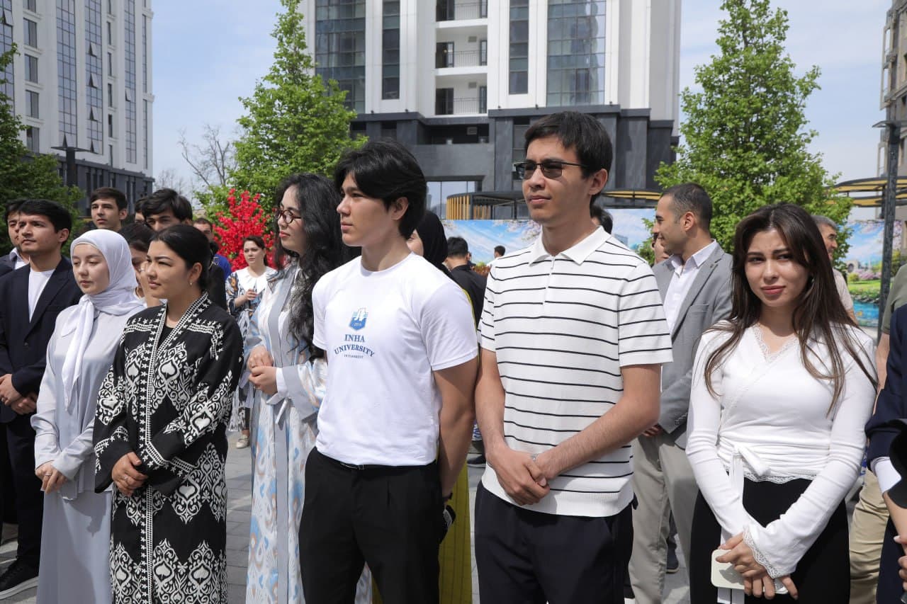 The Minister Met with Young People as Part of "Youth Day"