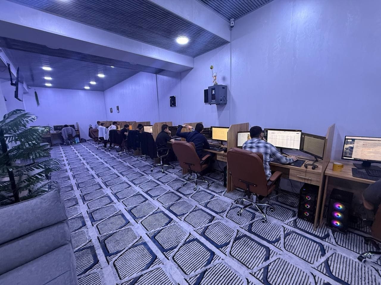 Samarqandda eksportga yo‘naltirilgan AT xizmatlar: “Fleet fly” faoliyati ko‘zdan kechirildi