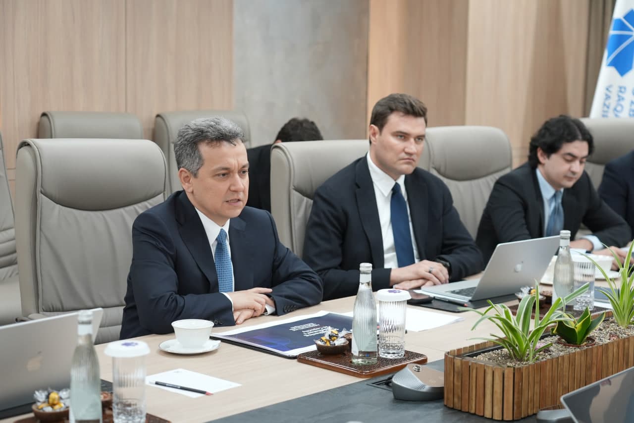 O‘zbekistonning SI salohiyati sezilarli darajada oshib, xalqaro reytingda ikki yilda 25 pog‘onaga yuqoriladi: Oxford Insights bilan hamkorlik natijalari muhokama qilindi