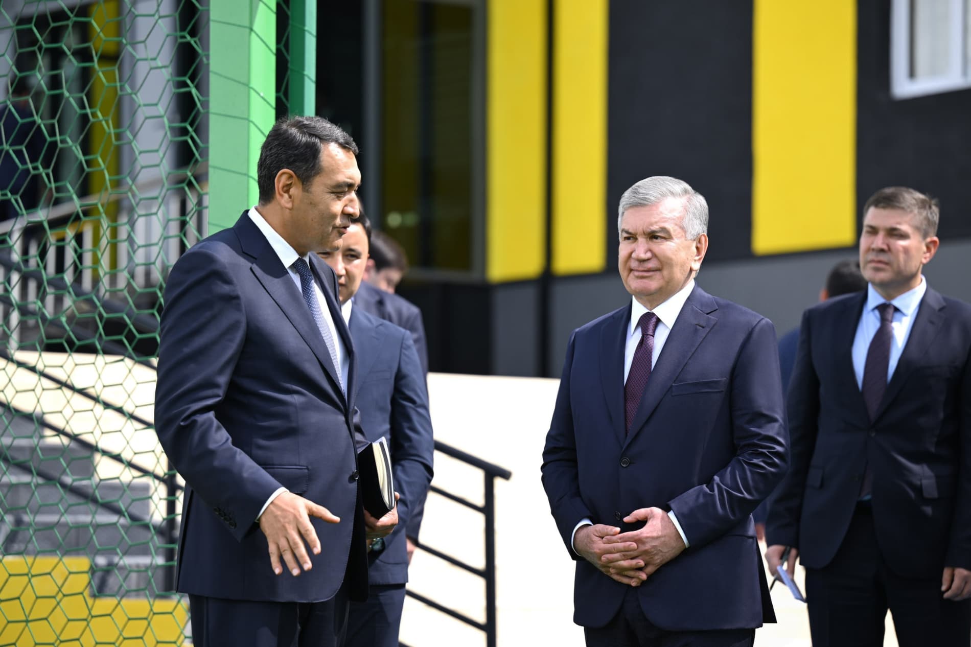 Президент посетил детскую футбольную академию «Нефтчи»